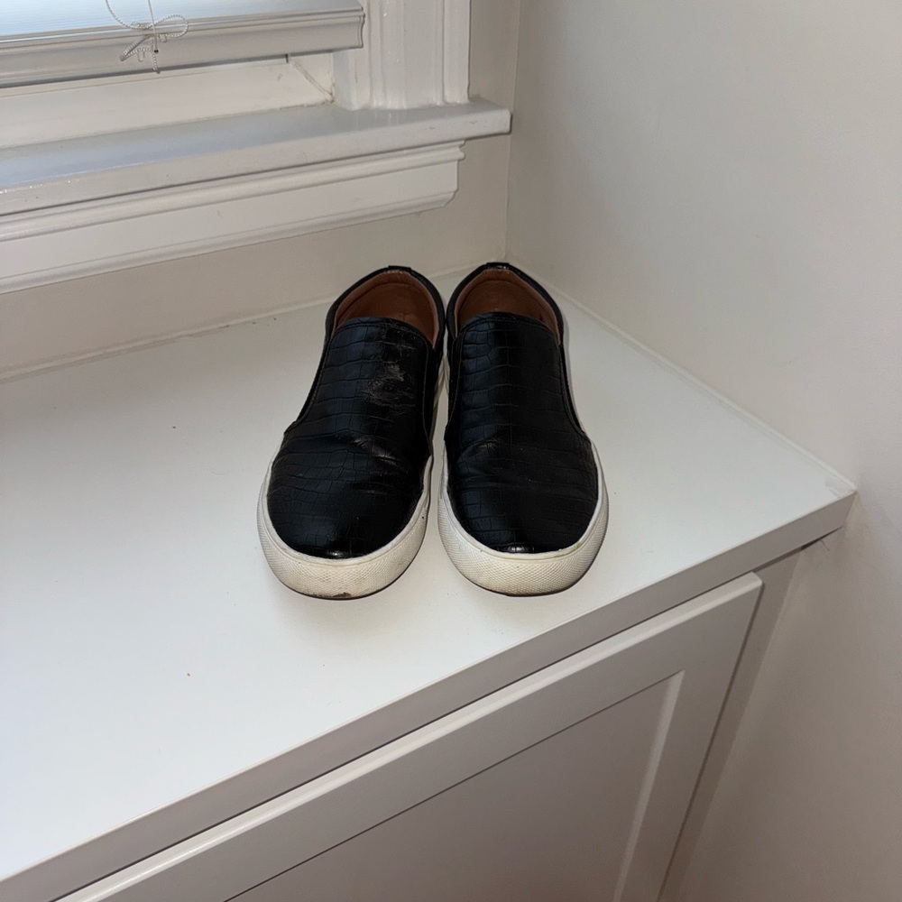 Steve Madden Black Croc Textured Women's Sneakers